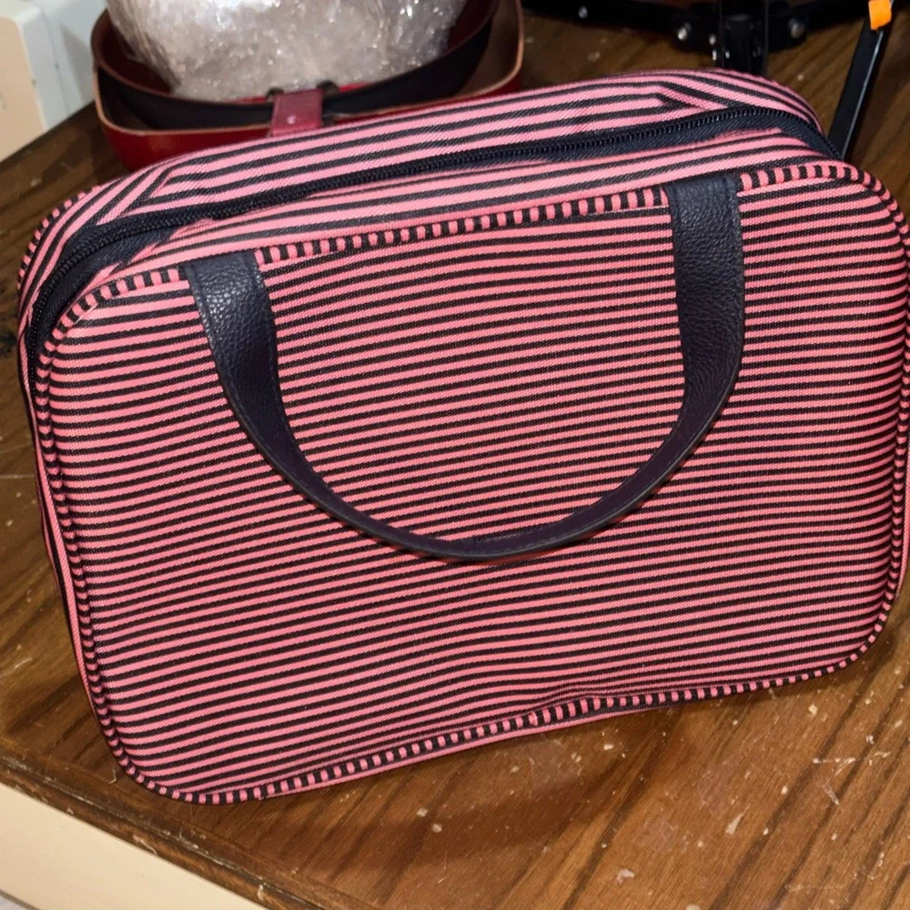 Jessica Simpson Travel Case